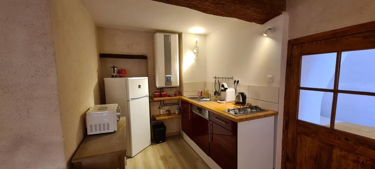 Les Studios De St Guilhem Saint-Guilhem-le-Desert Esterno foto
